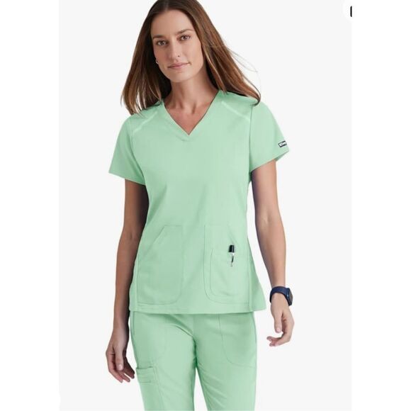 Grey’s Anatomy Barco Mint Cream Green Ab Neck 3 Pocket Scrub Top Size XS - Picture 1 of 6
